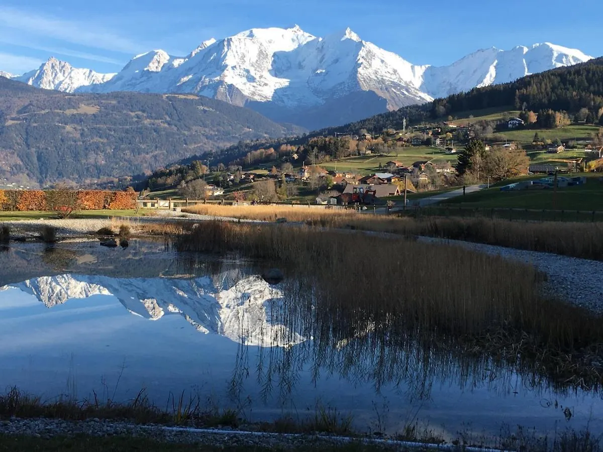 Vue Mont Blanc et toute la chaîne Combloux France